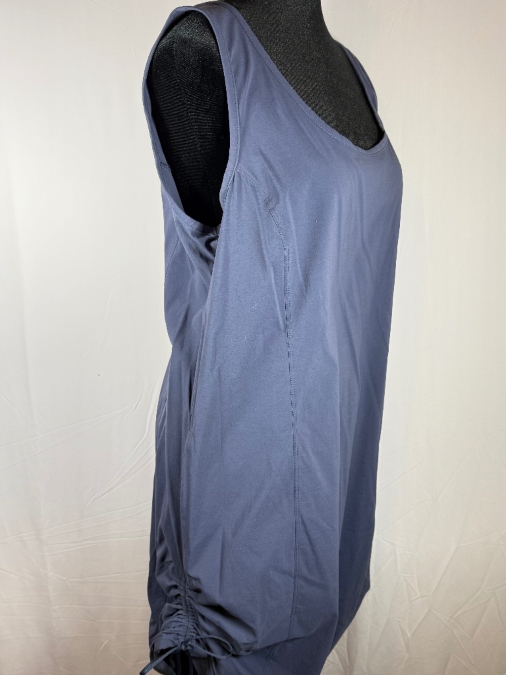 Columbia Sportswear nocturnal blue active sleeveless dress adjustable length, XL